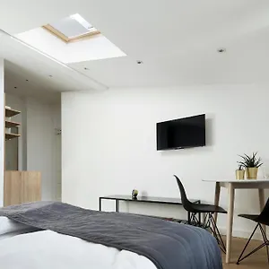 2* Aparthotel St Agnes Old Town