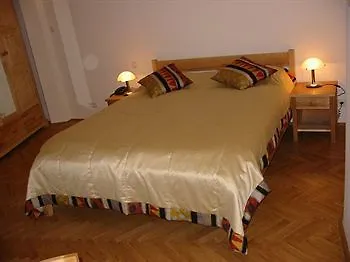 Domino Apartments 크라쿠프 아파트호텔